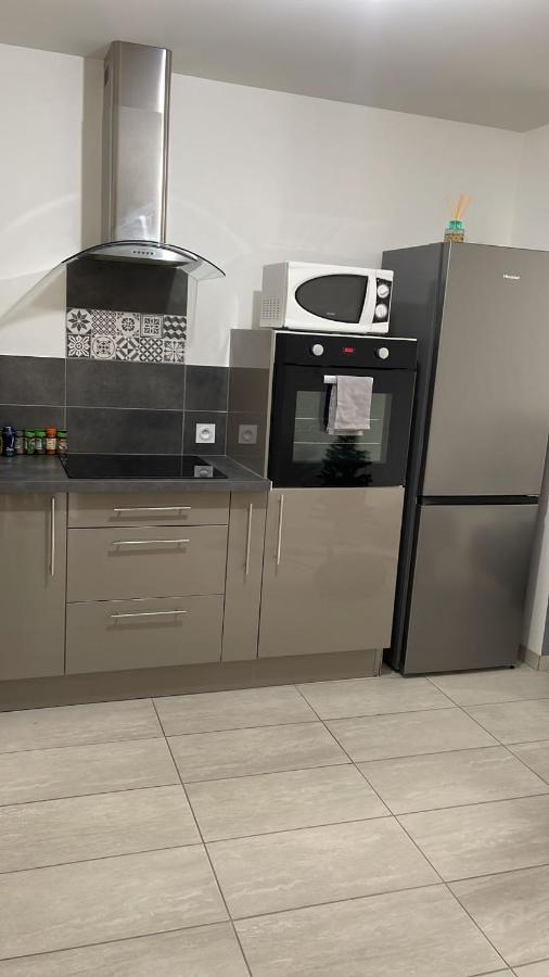 Superbe Appartement Роанн Екстер'єр фото
